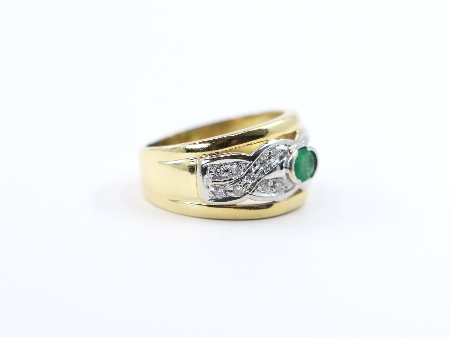 18k Emerald and Diamond Ring