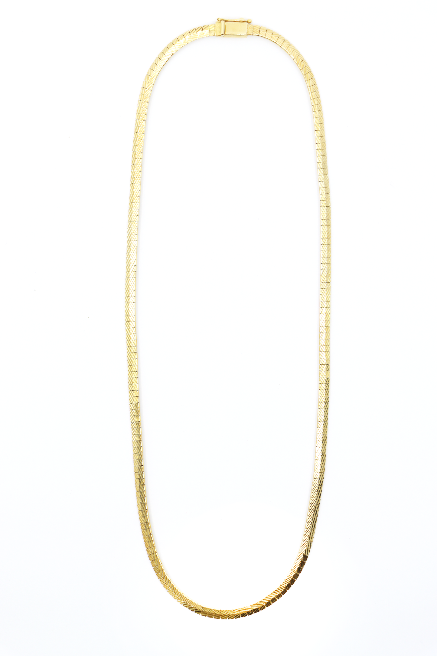 18k Omega Necklace with Herringbone Design